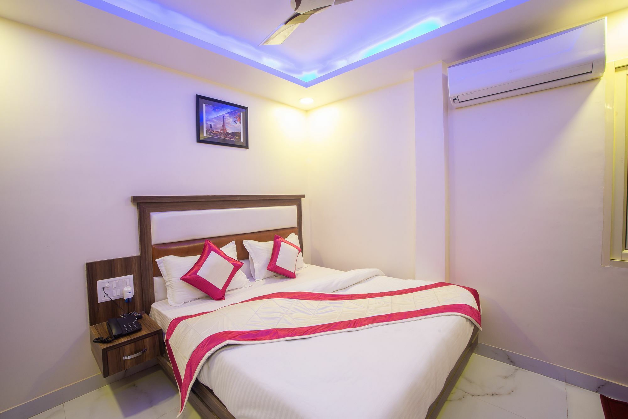 Hotel Sarthak Palace - By Pooja Hospitality New Delhi Exterior photo